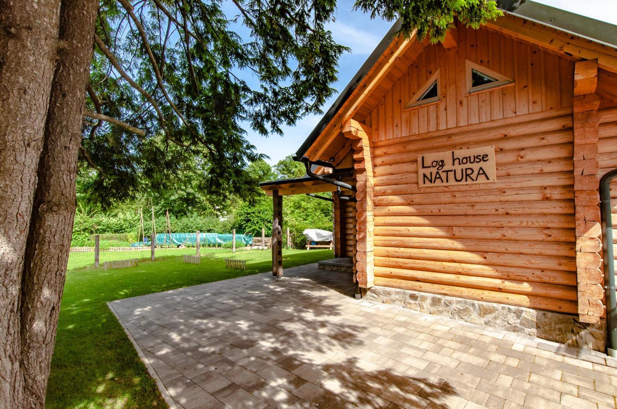 Log House Natura Radovljica Buitenkant foto